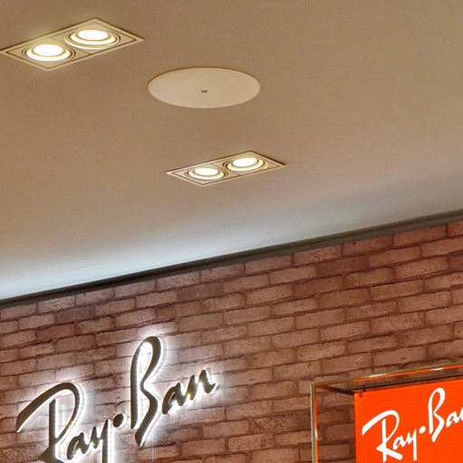 Ray?Ban 宏伊国际广场店——明升ms88 CIS 商用安装系统的经典应用